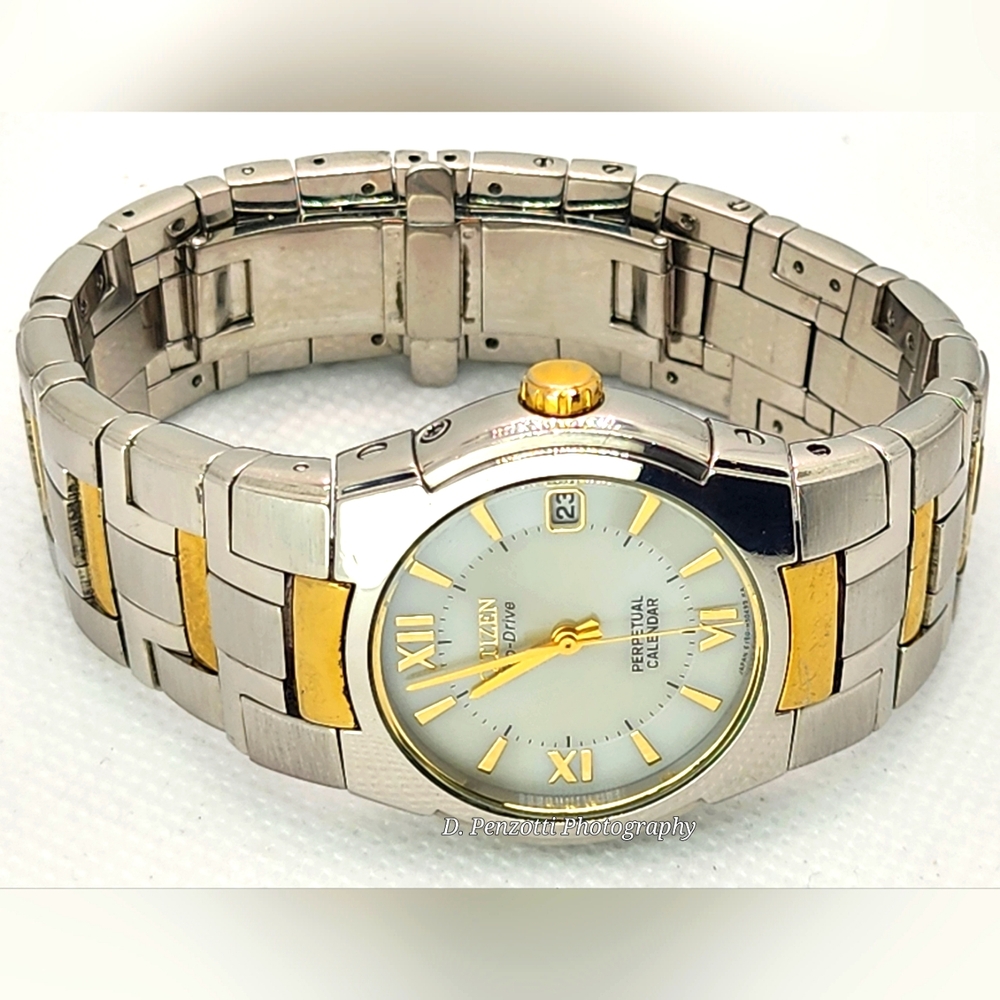 CITIZEN watch